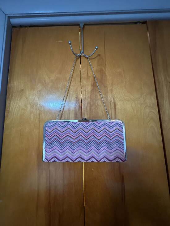 Unbranded Handbags - Chevron Print Woven Hard Clutch Crossbody Bag Pink Purple Silver Chain